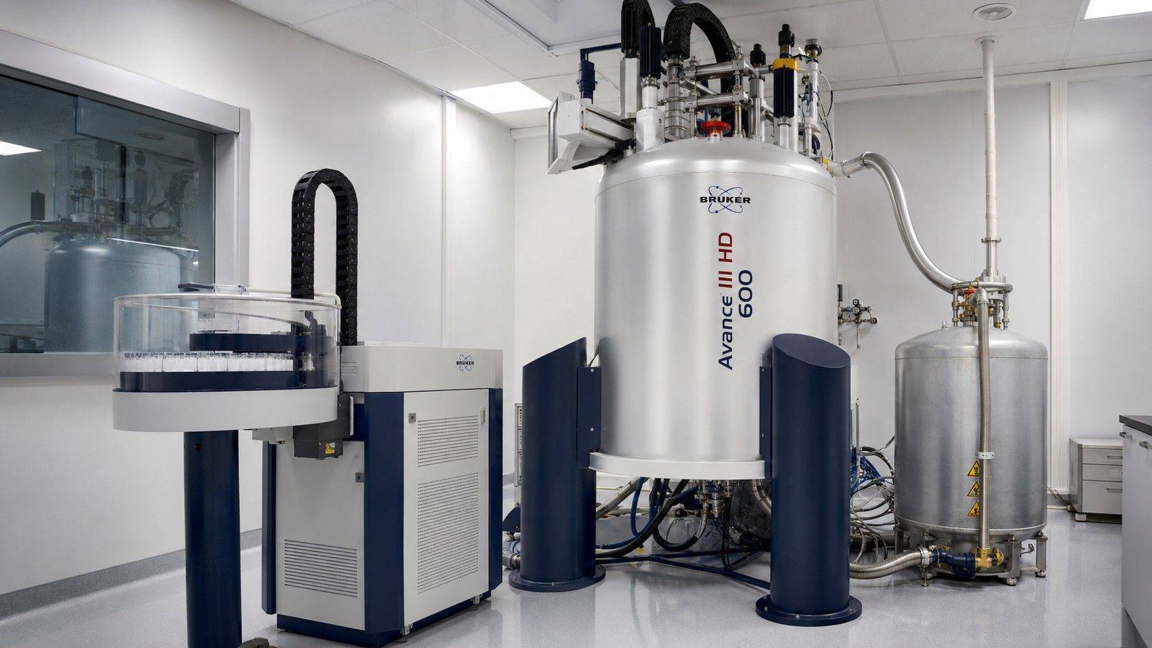 Bruker Avance III HD 600 MHz NMR Spectrometer
